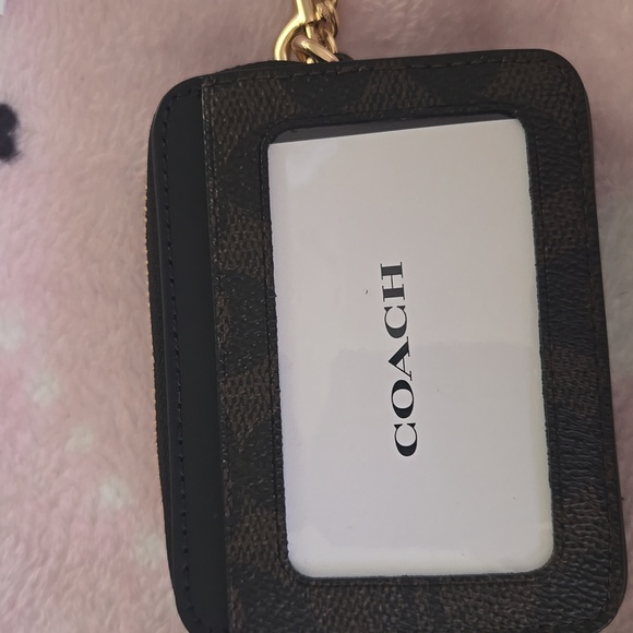 NWT Coach Black Card Holder with Gold Chain - Picture 6 of 11